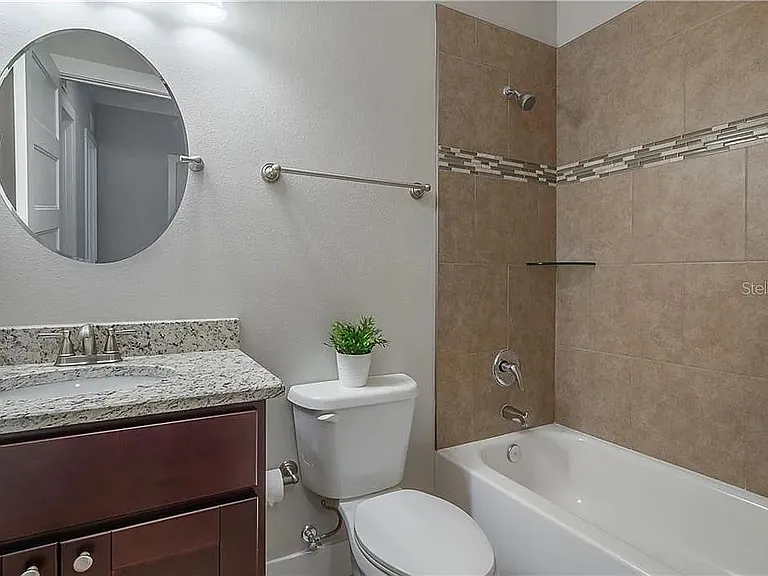 308 W Woodlawn Ave — Photo 33