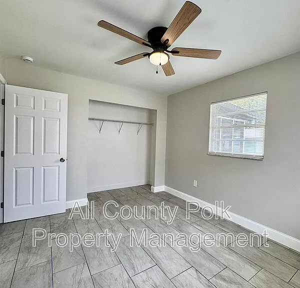 1138 W Sycamore St — Photo 13