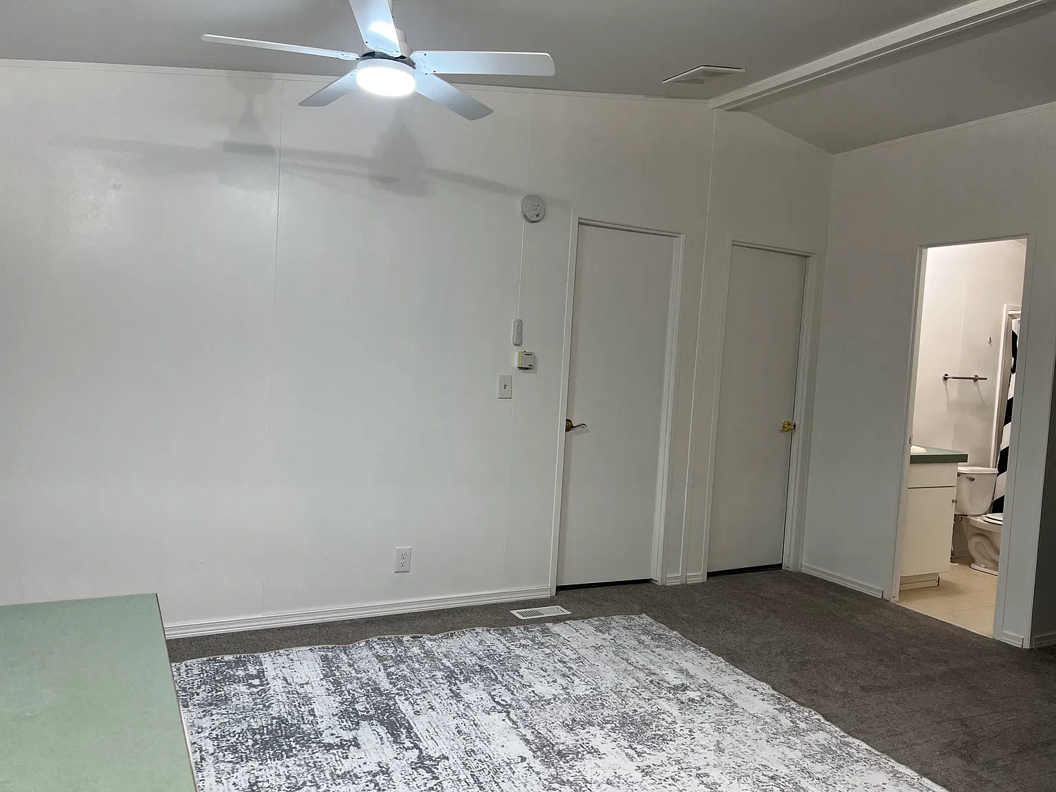 2 bed, 1000 sqft, $1,650 — Photo 4