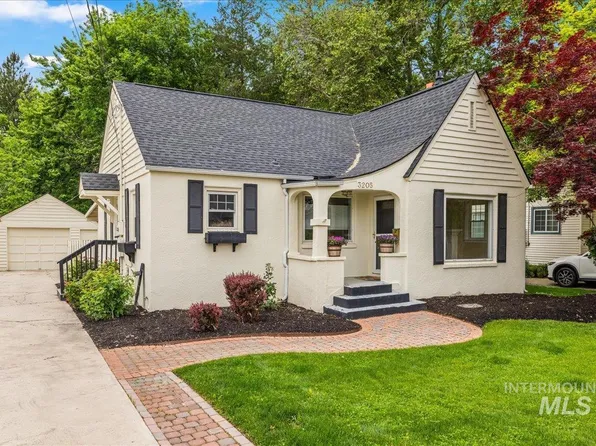 3205 W Crescent Rim Dr, Boise, ID 83706