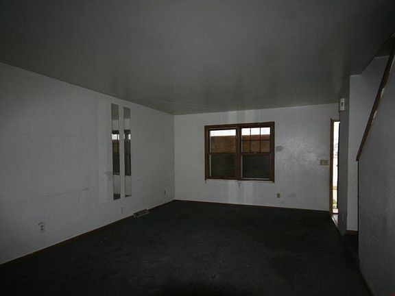 5th image of 10327 W Kiehnau Ave #10329