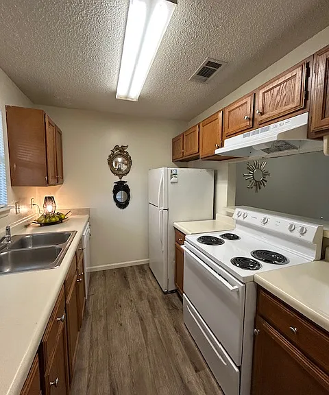 1806 S Brightside View Dr — Photo 15