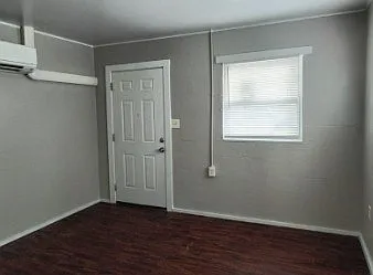 707 West Jefferson Street — Photo 1