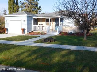 10 8th Ave SE, Elbow Lake, MN 56531