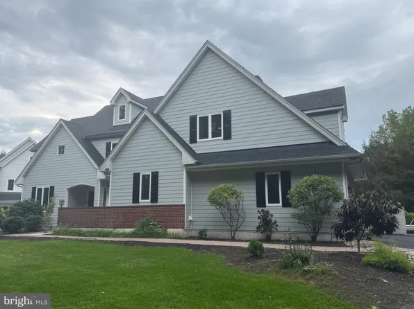 116 Ashford Dr, Chadds Ford, PA 19317