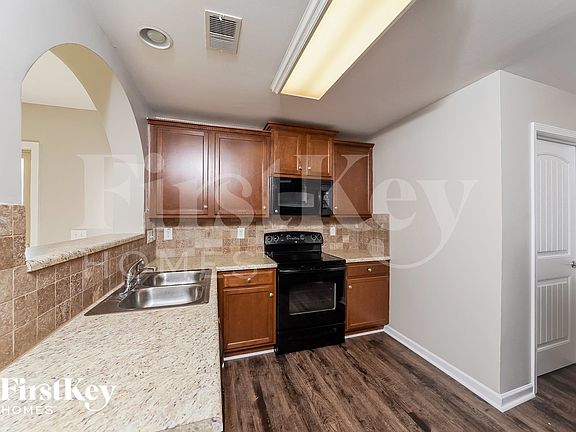 5th image of 145 Briar Ridge Ln