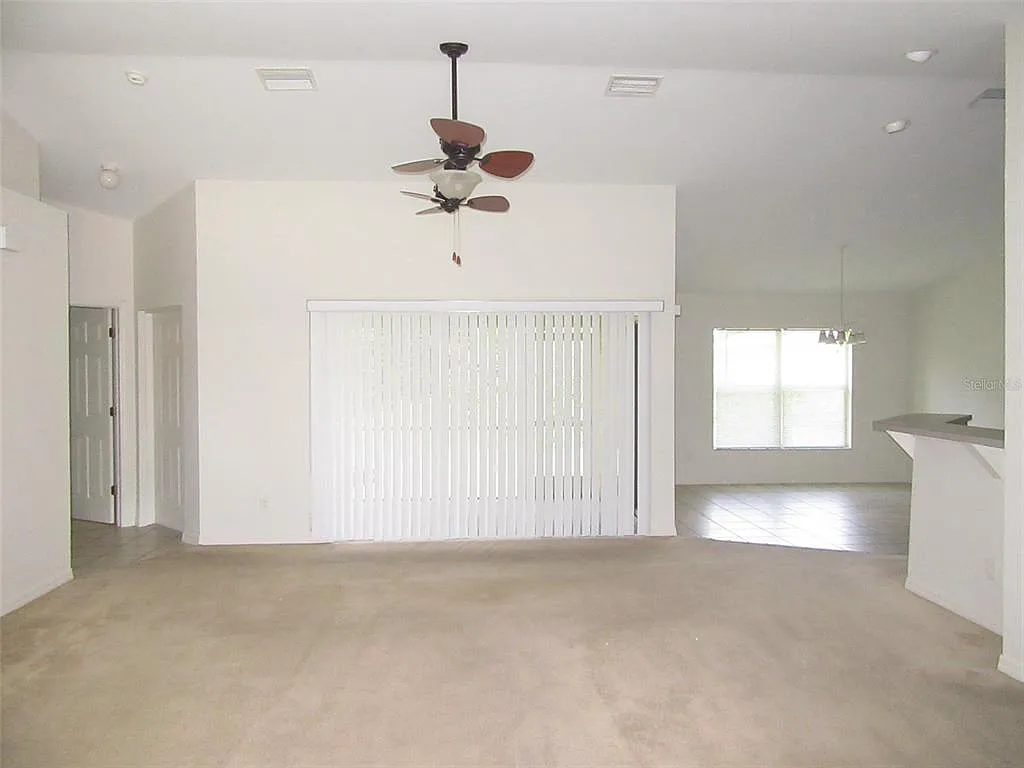 3 bed, 2.0 bath, 1510 sqft, $1,700 — Photo 2