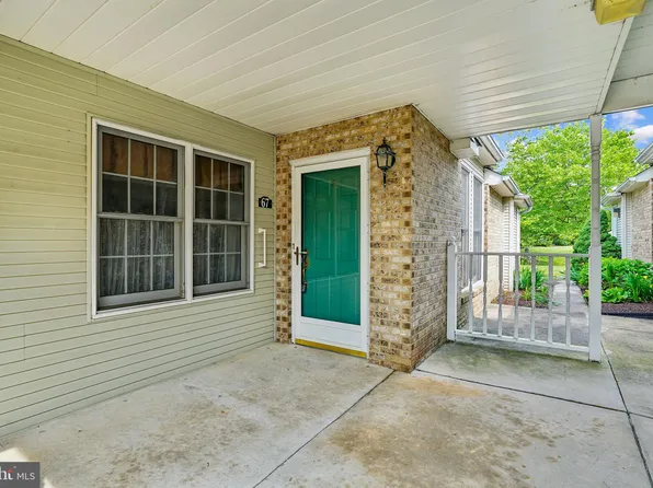 67 Standiford Ct #144, Wilmington, DE 19804