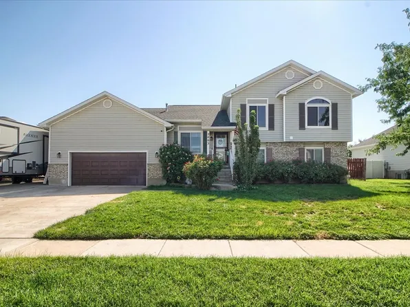 2003 S 1840 W, Syracuse, UT 84075