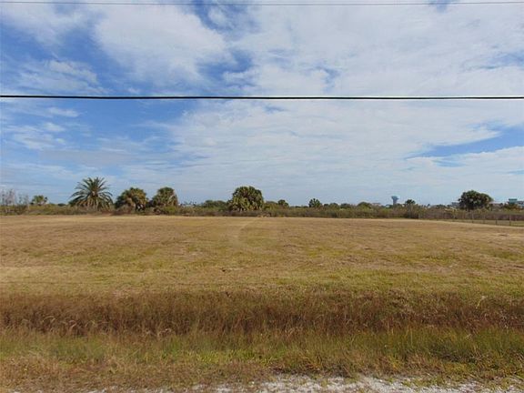 4th image of LOT 4 1st St