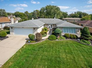 9213 S 83rd Ct, Hickory Hills, IL