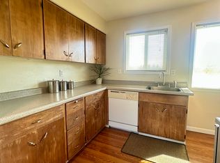 3137 SW Primrose St APT 7, Portland, OR 97219