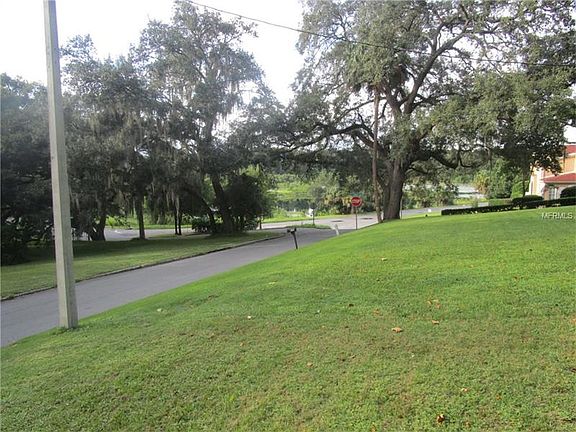 2nd image of 194 N Lake Franklin Dr