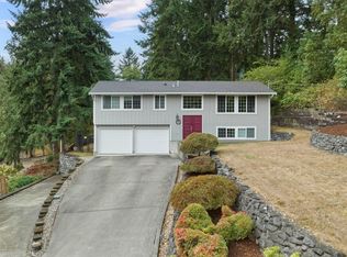 6914 47th St W, University Place, WA 98466