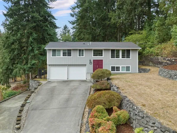 6914 47th Street W, University Place, WA 98466