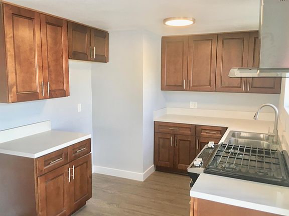 2nd image of 807A Date St