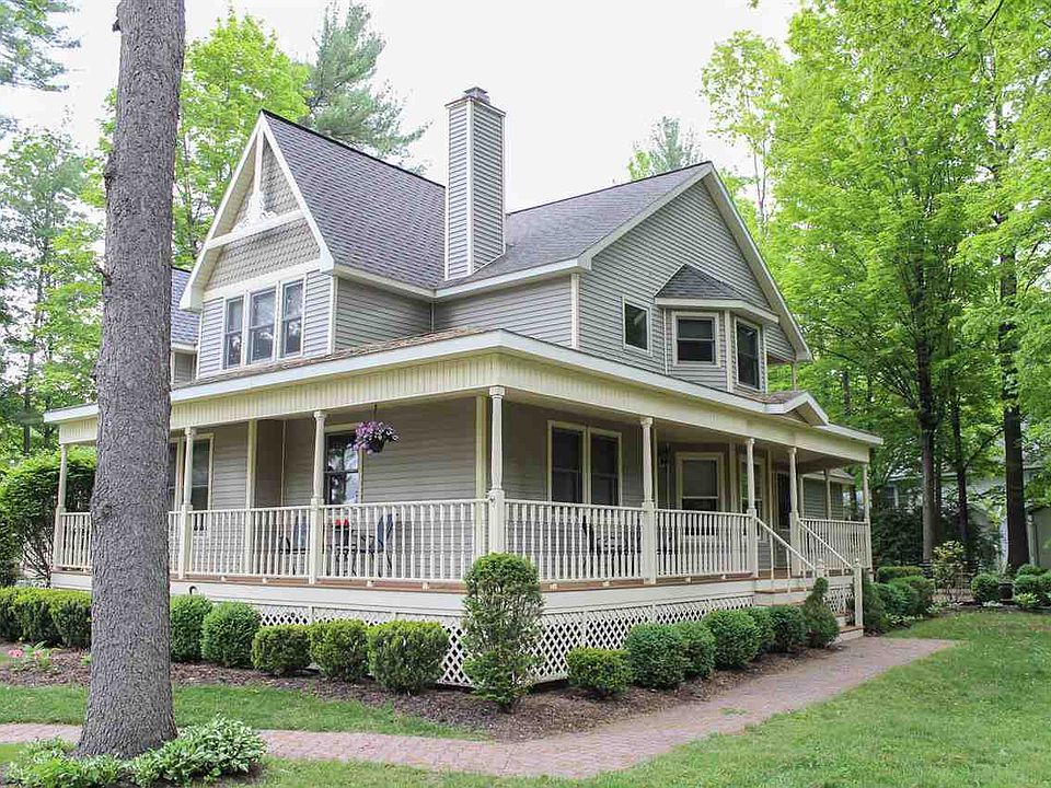 1st image of 12 Sultana St