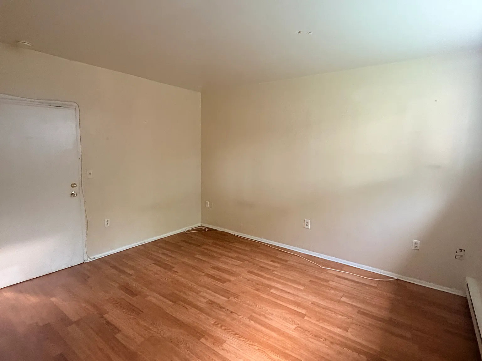 Studio, $1,100 — Photo 4