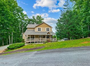 1706 Deer Valley Dr, Warne, NC 28909