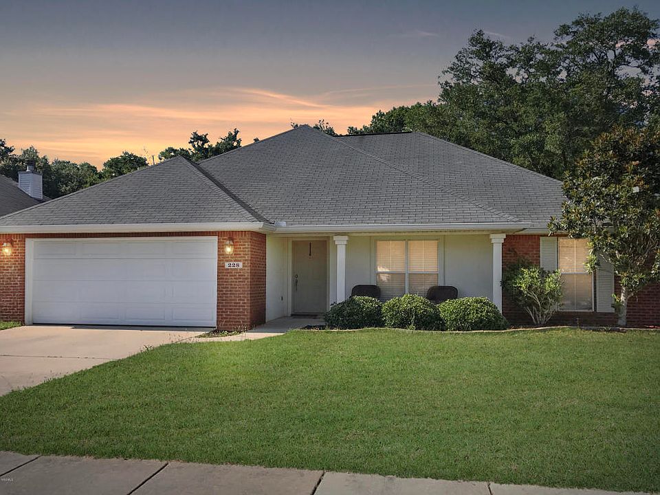1st image of 228 Lantana Blvd