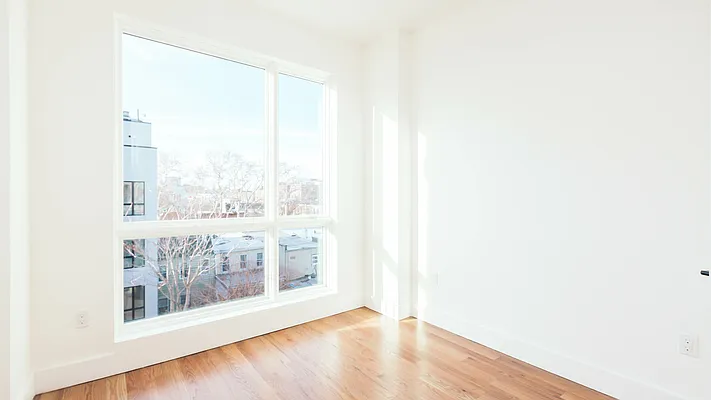 Rented by Nooklyn NYC LLC | media 4