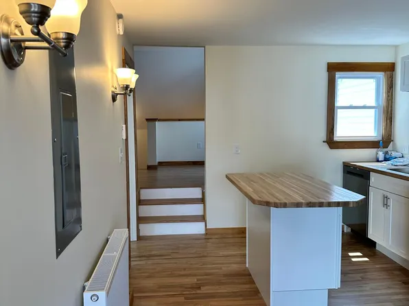 7 Porter St #202, Biddeford, ME 04005