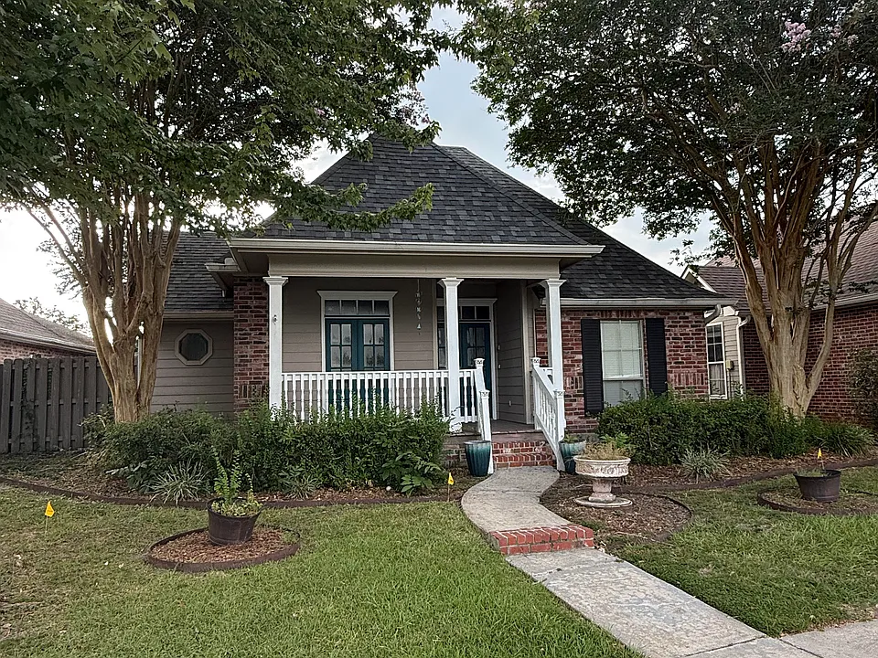 1007 Southlake Cir
