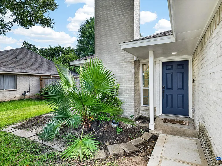 17006 Enchanted Cir E — Photo 5