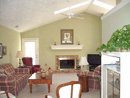 4th image of 339 High Meadows Dr
