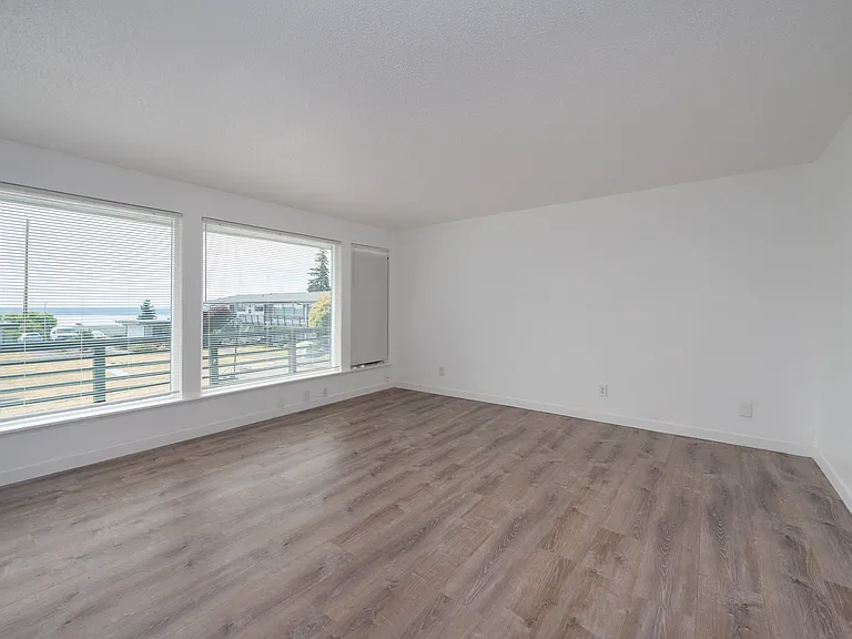 Blue Ridge Apartments — Photo 10