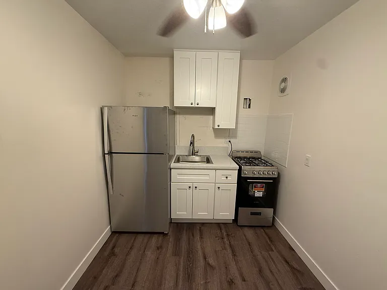 719 San Fernando Pl — Photo 1