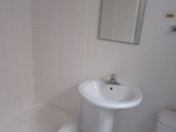 4th image of 5704 W Washington Blvd