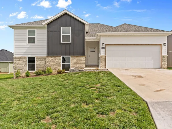 1695 E Charlton St, Republic, MO
