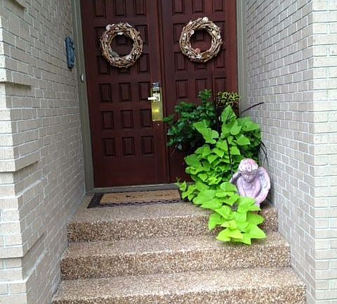 4th image of 9128 Stoney Mountain Dr