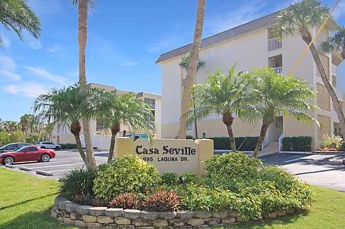 995 Laguna Dr #305 Photo 1