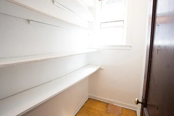 Greenwood 5201 — Photo 17