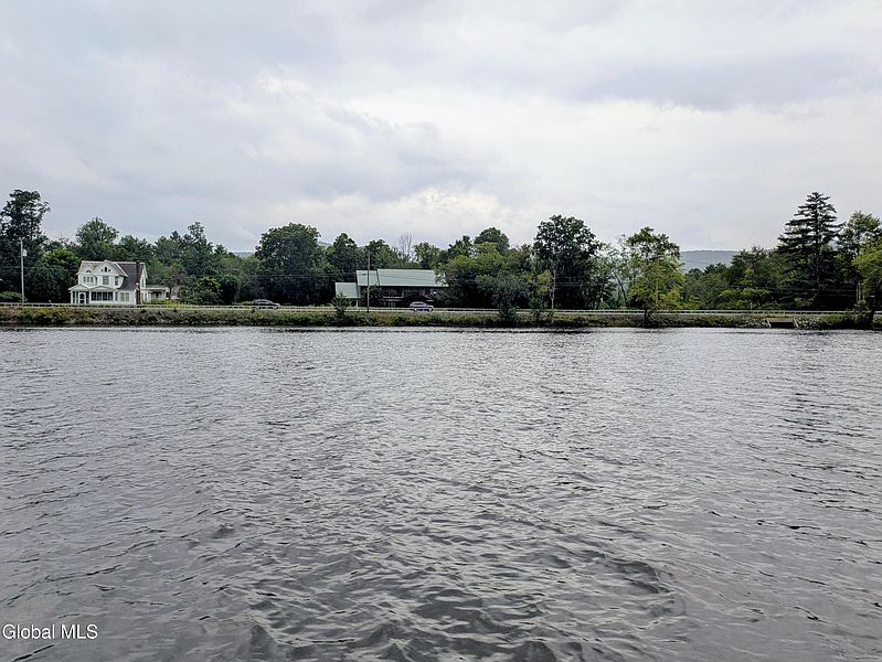 2nd image of 5015 ROUTE 9N