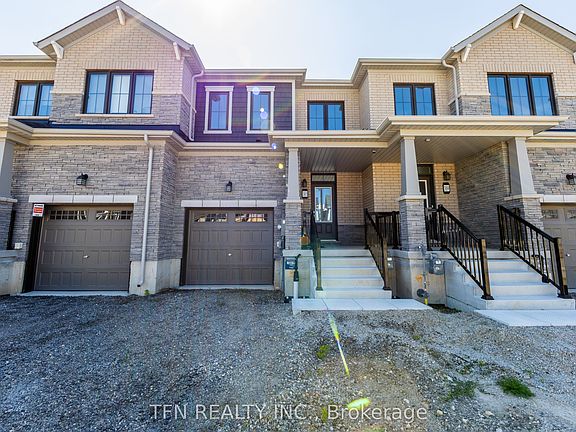 2nd image of 385 Starlight Ave