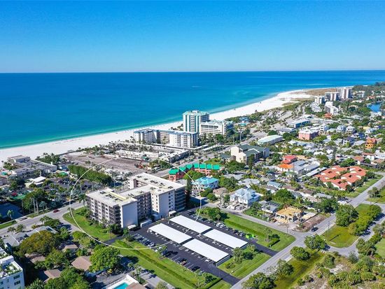 1001 BENJAMIN FRANKLIN DRIVE #110, Sarasota, FL 34236