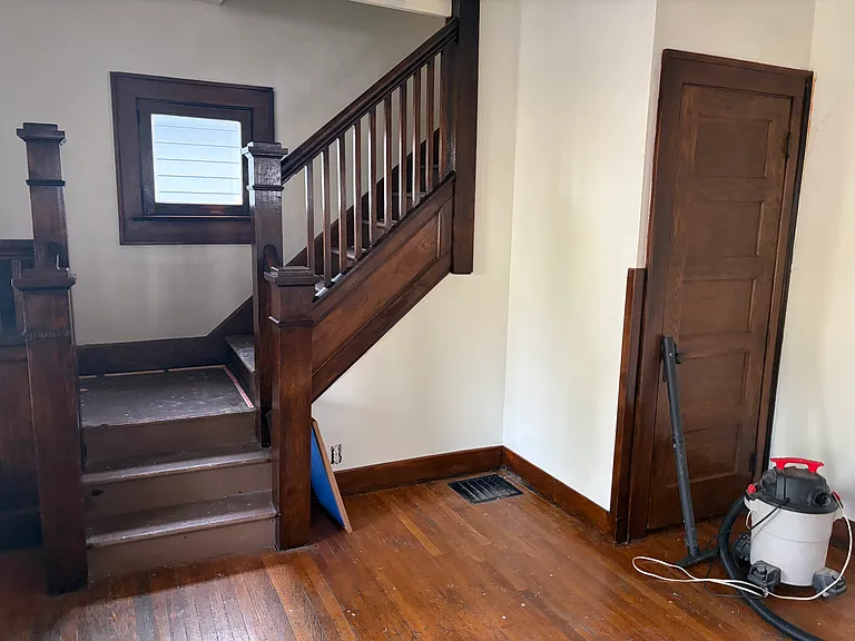 210 N Tremont St — Photo 4