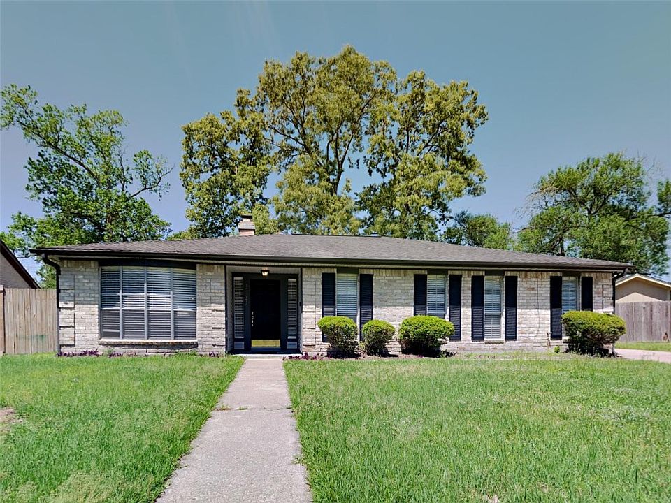 1st image of 17623 Huntersglen Cir