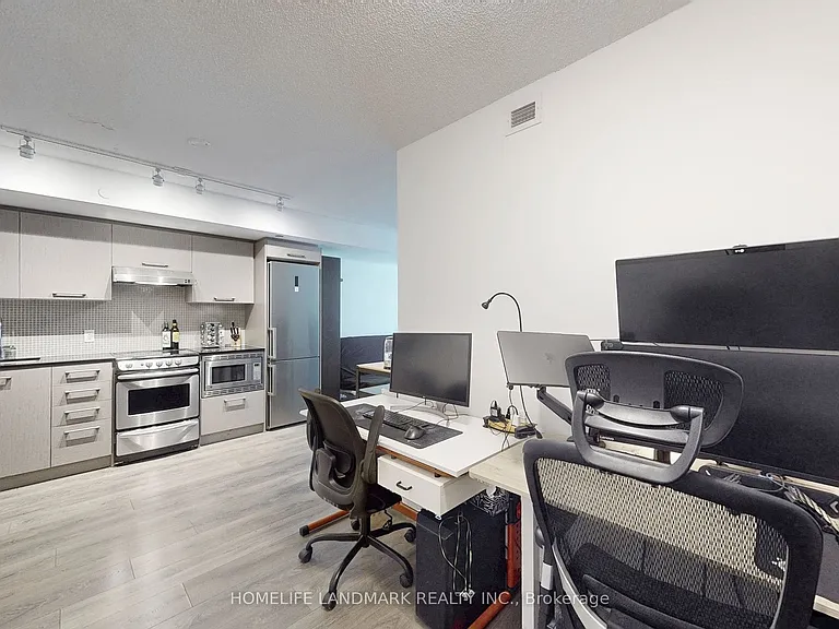 87 Peter St #617 — Photo 22