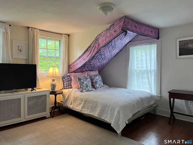 269 Farmingville Rd — Photo 13