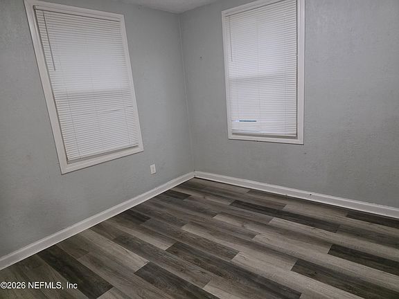 5th image of 1185 E 18TH Street