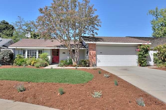 1st image of 991 Starflower Ct