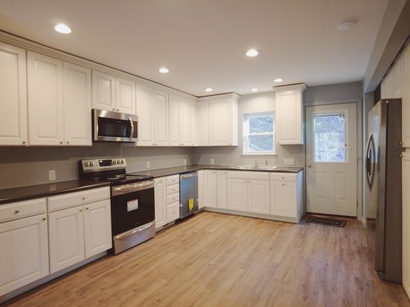 60 Viewpoint Ln, Troutdale, VA 24378