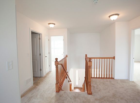 5th image of 1704 Kenicott Ln