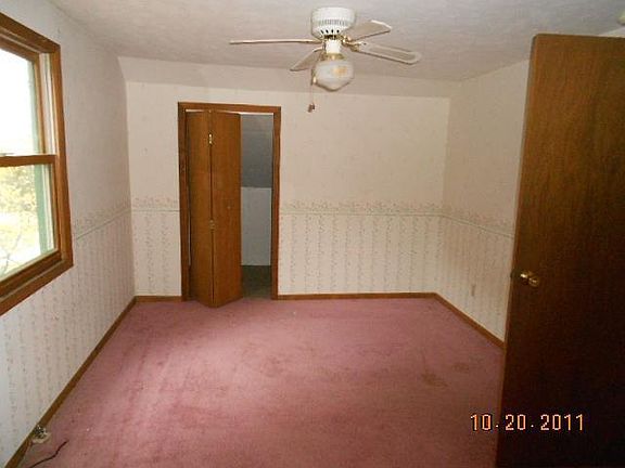 3rd image of 510 Clark Dr NW