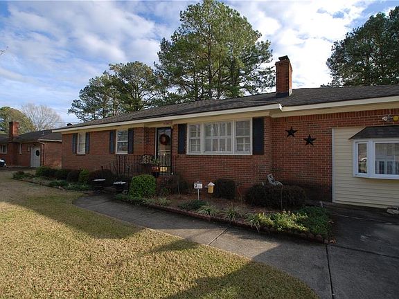 2nd image of 208 Kalmar Dr