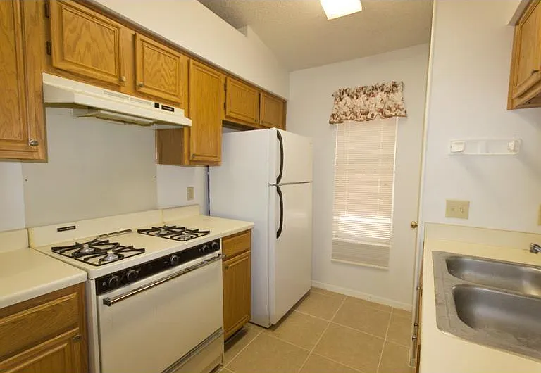 13920 Merseyside Dr — Photo 11